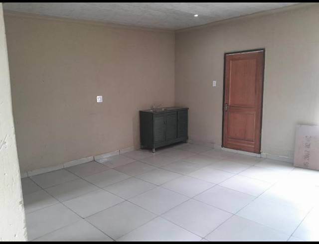 1 BEDROOM PROPERTY TO RENT IN NALEDI